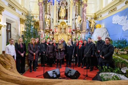 Božični koncert Šentviških slavčkov z gosti 