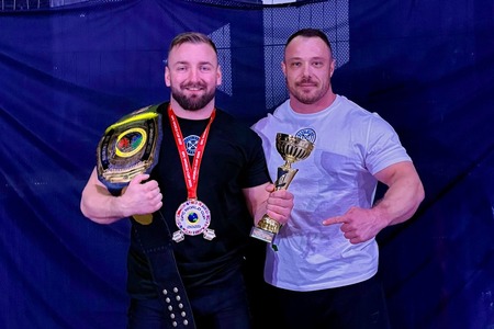 Jože Šinkovec in njegov trener Chris Pugh 