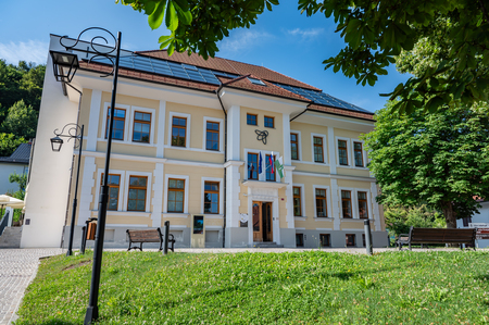 Hiša kranjske čebele v Višnji Gori